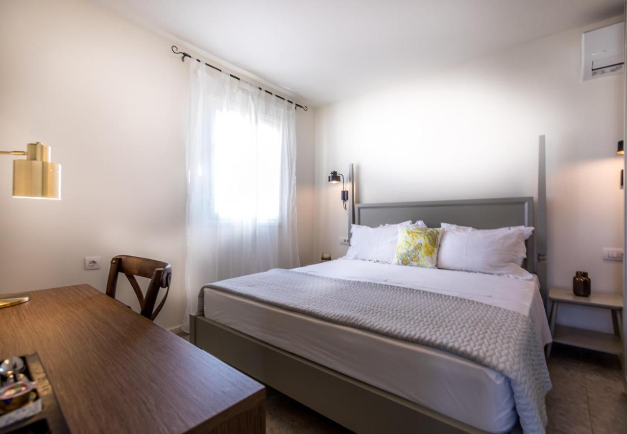 Penthouse Apartment,933356890:JPEG